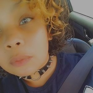 Meet your Posher, Esperanza e